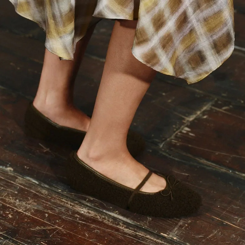 موضة فاخرة رقيق النساء الشتاء أحذية مصممين مريحة الإناث الباليه الشقق الدافئة السيدات ماري جينس الفراء أحذية جديد 2026 #2