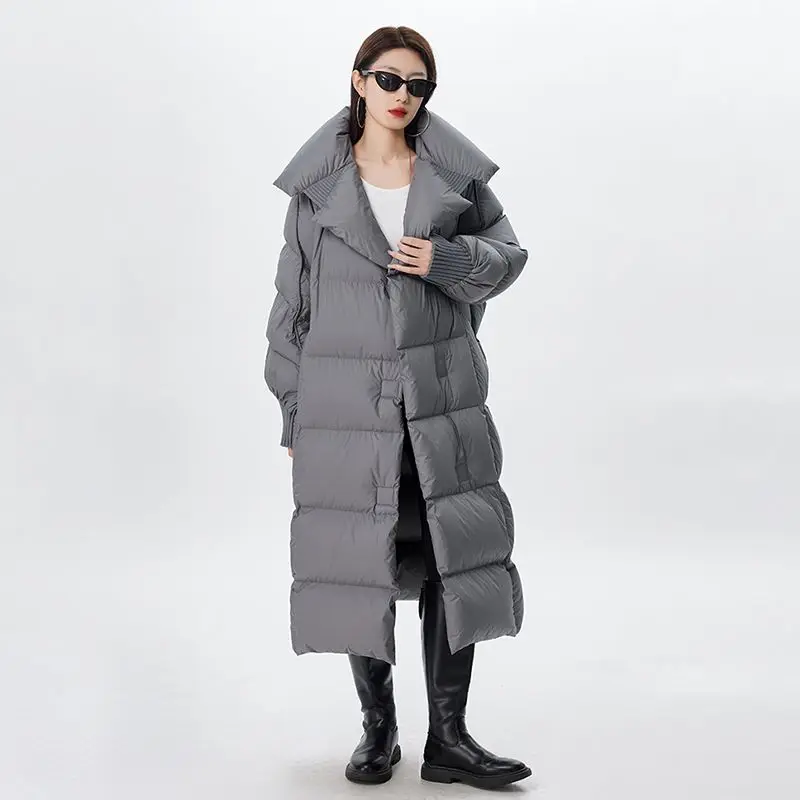 Chaqueta de plumón de pato blanco grueso de temperamento de alta gama para mujer en invierno 2024, chaqueta cálida de longitud media holgada de talla grande