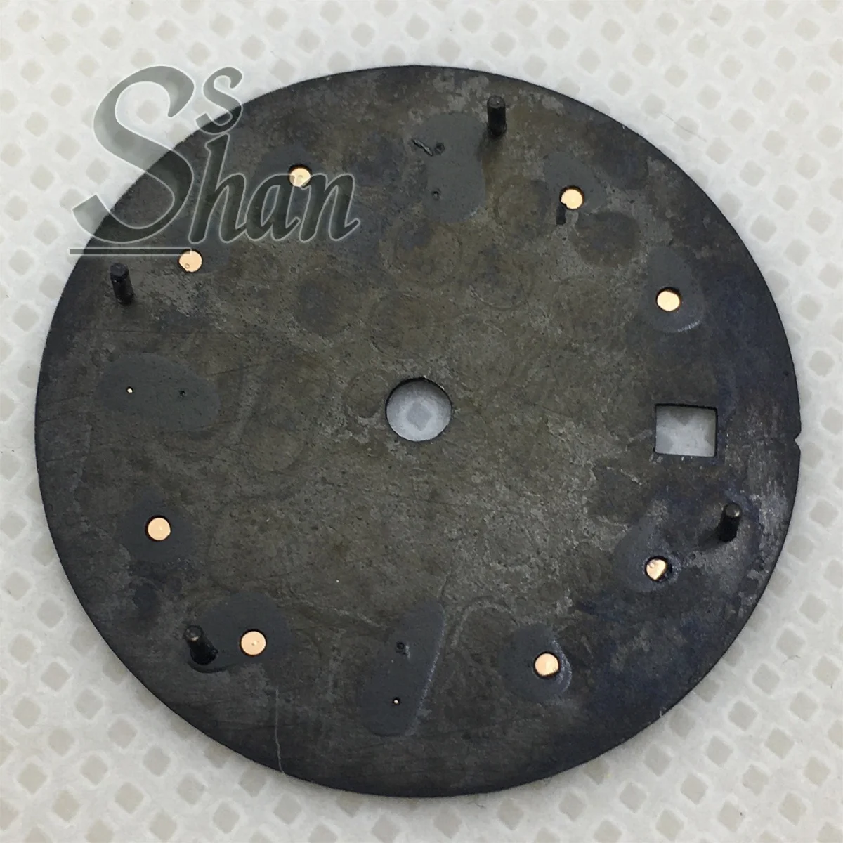 29mm quartz GMT dial is black and white paired with the hand-held C3 illuminated RONDA 515-24h GMT quartz movement watch parts