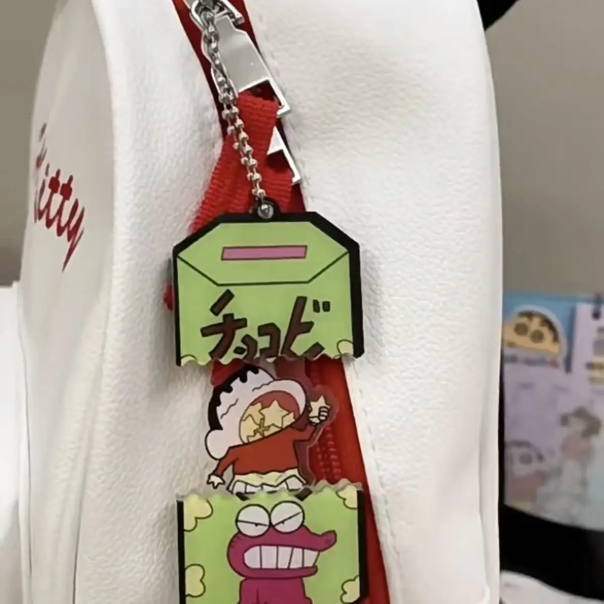 Anima Crayon Shin-Chan portachiavi regolabile simpatico cartone animato mangiare biscotti portachiavi zainetto ciondolo decorazione ragazze giocattoli regali