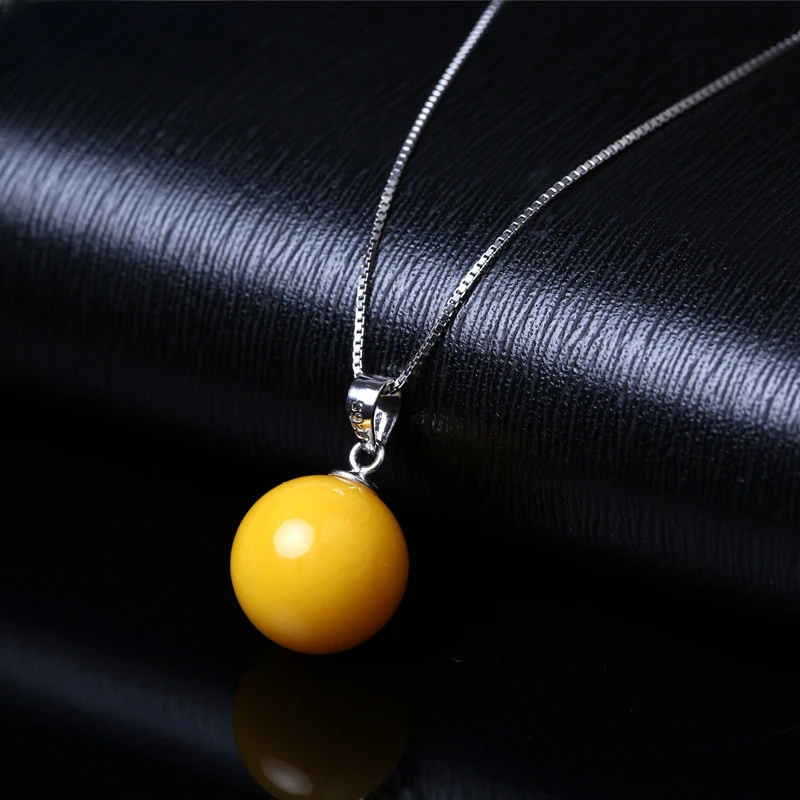 Old Honey Wax Pendant Women's Short Amber Pearl Chicken Oil Yellow Collar Chain