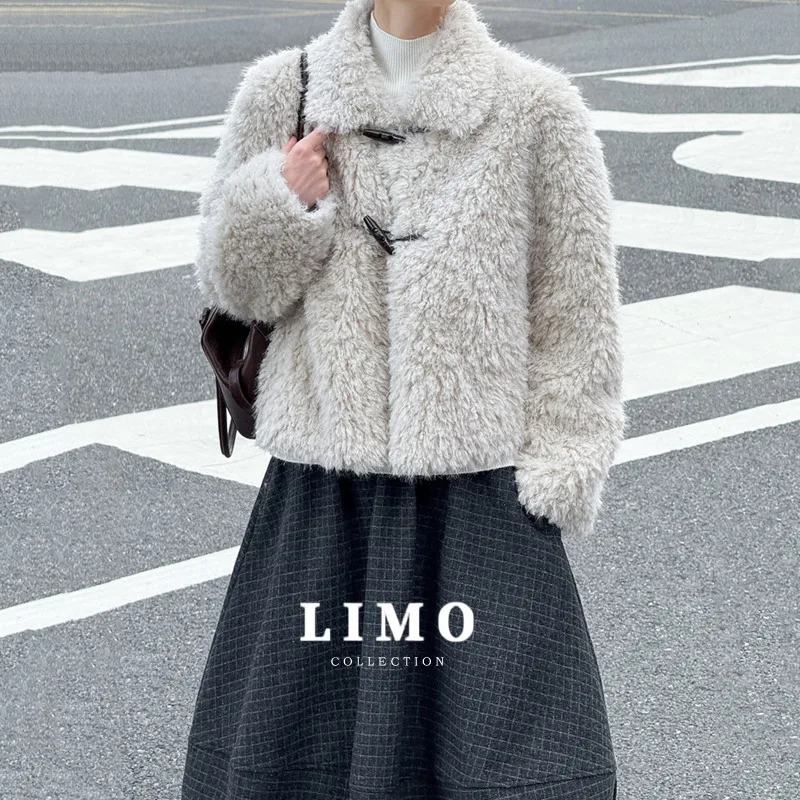 

LIMO Fall Winter Teddy Sherpa Coat Women's Faux Fur Jacket with Horn Buttons Polyester Outdoor Casual Parka for Dating Travel