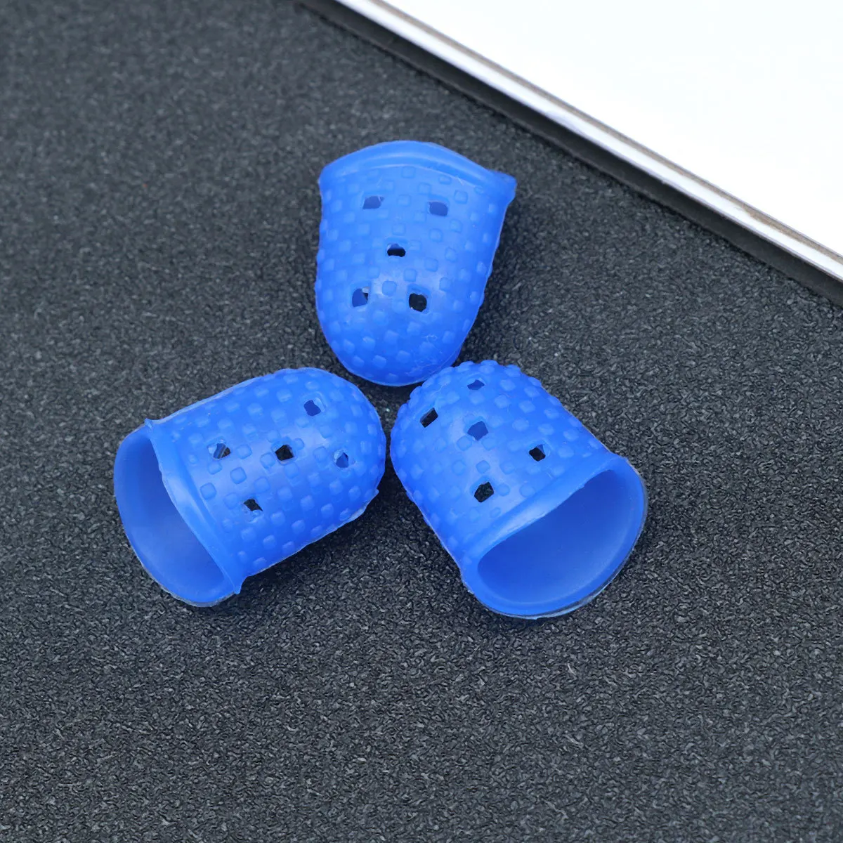 

3 pcs Silicone Fingertip Protector Non-Slip Grip For Guitar Violin Ukulele String Instruments Counting Sorting Paperwork Repair