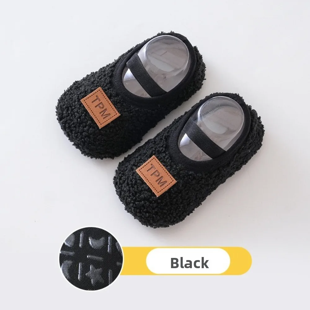 

Новые осенне-зимние детские тапочки на мягкой подошве, домашние носки-тапочки для малышей, детская обувь, нескользящая прогулочная обувь для мальчиков и девочек