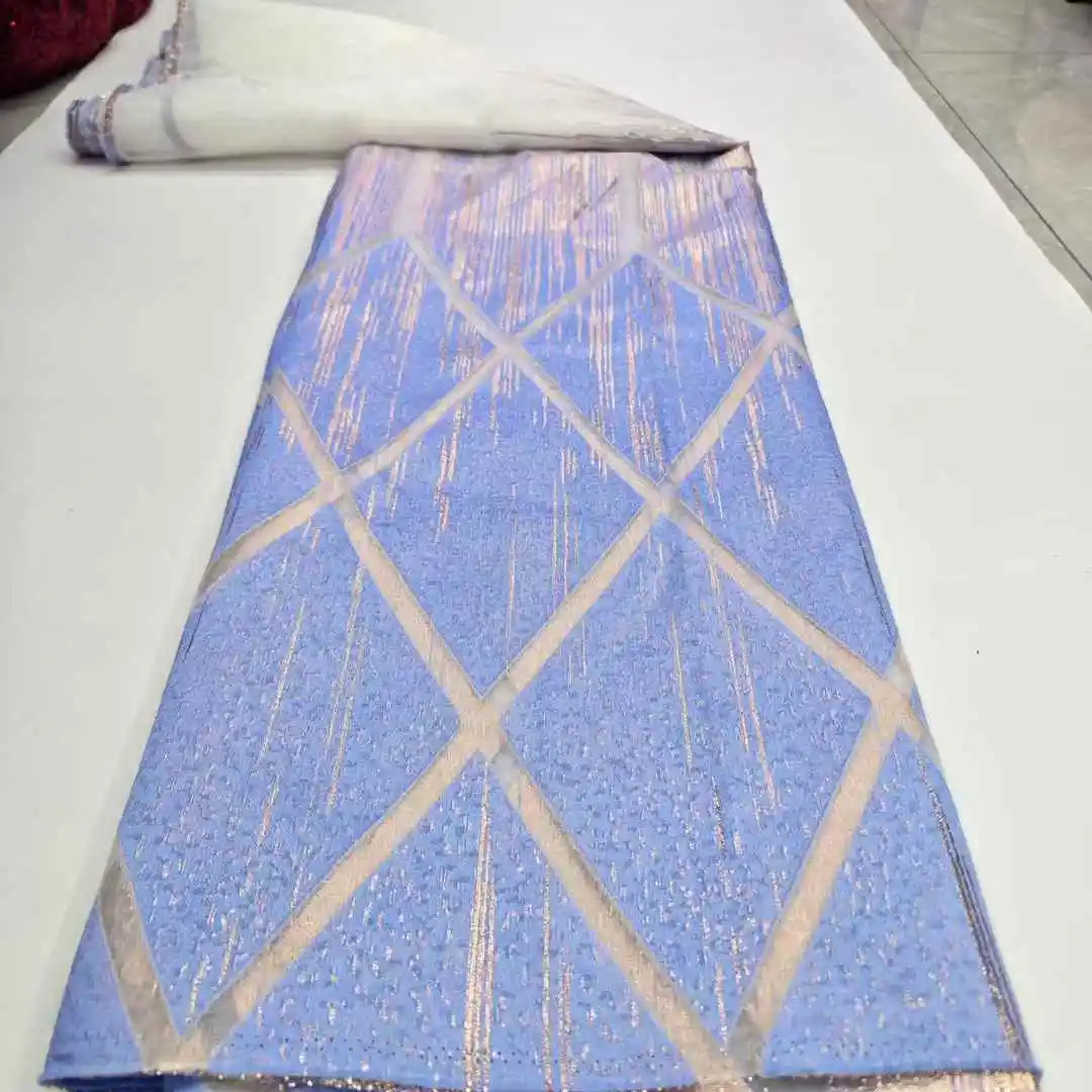 ไนจีเรียผ้าลูกไม้ Jacquard สีขาว 2025 คุณภาพสูงแอฟริกันผ้าลูกไม้และผ้าหรูหราชุดปาร์ตี้สําหรับผู้หญิงเย็บ