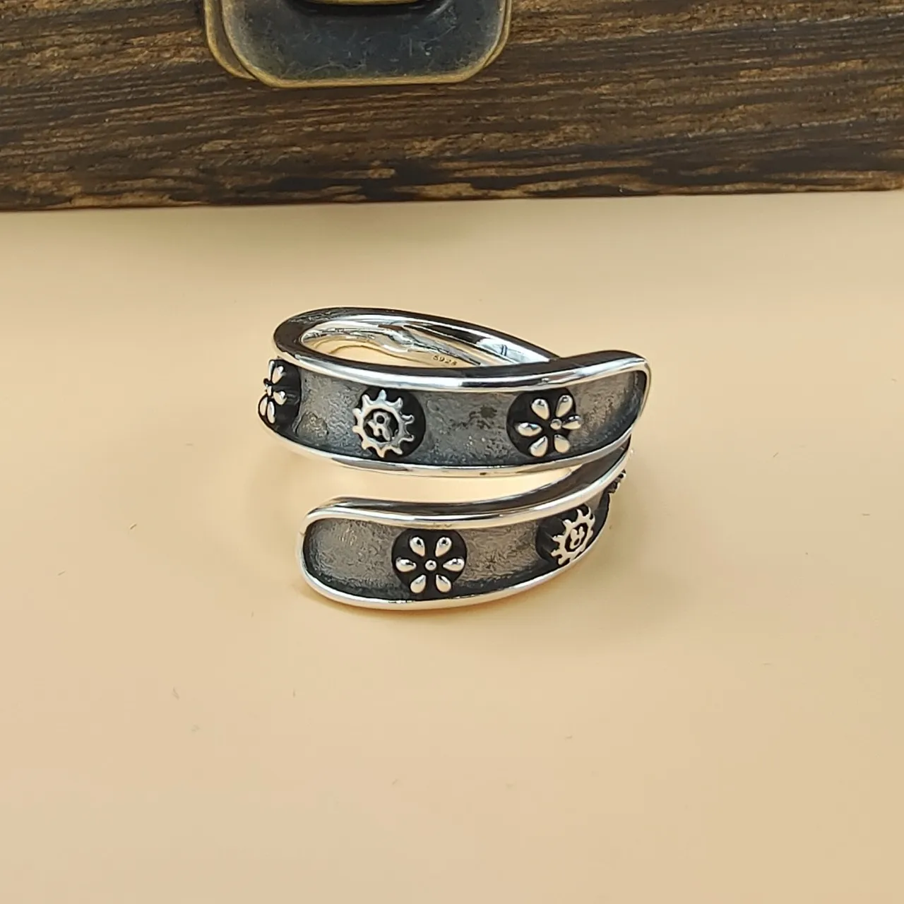 

925 Sterling Silver retro male sunflower niche cool style personality single adjustable index finger