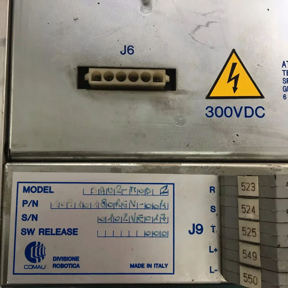 وحدة مكبرات الصوت المؤازرة Comau Robot sau2 sav2-mod المستخدمة في حالة جيدة