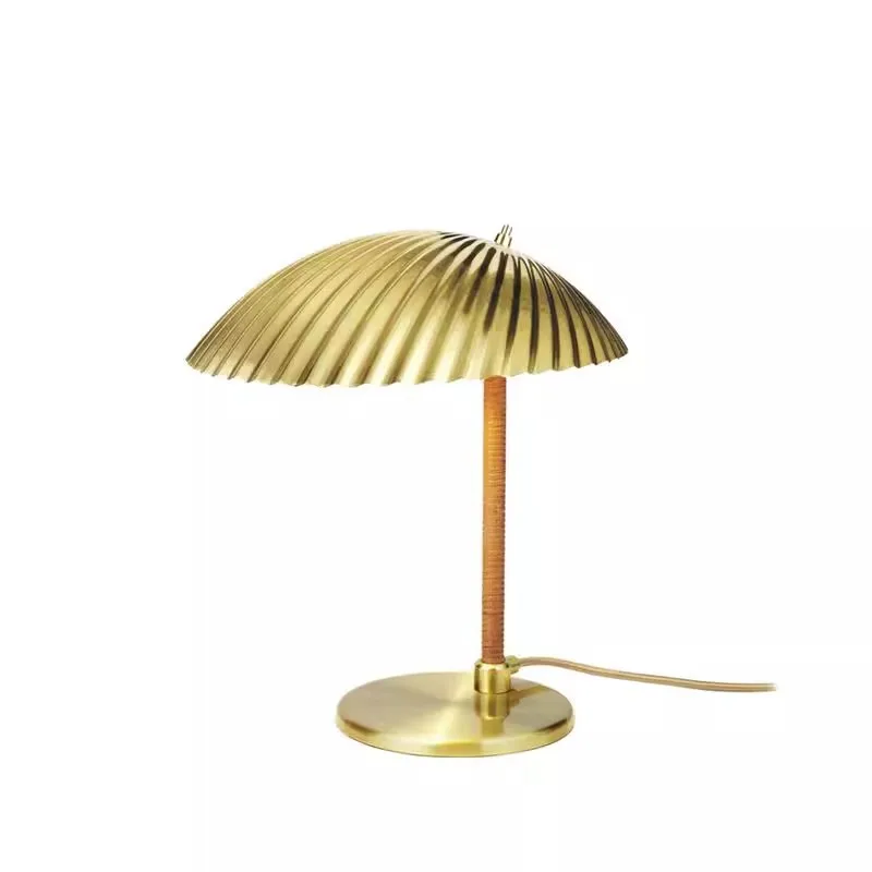 

Итальянский 5321, латунный корпус, настольная лампа, украшение для спальни, ночник