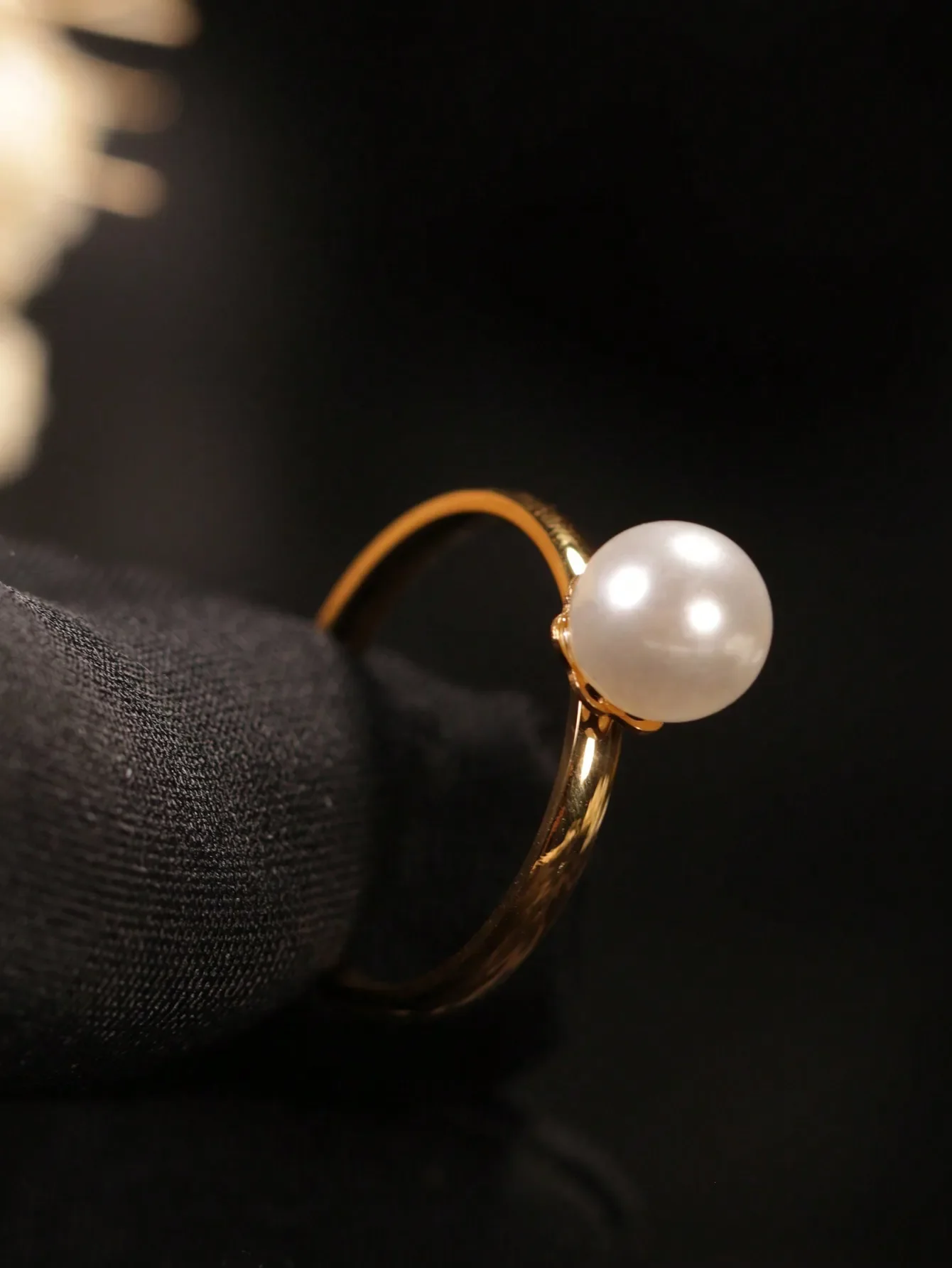 

1pc Stainless Steel 18K Gold Plated Pearl Ring With 1 Faux Pearl, Suitable For Women, Daily Wear, Weddings, Gifts For Mothers