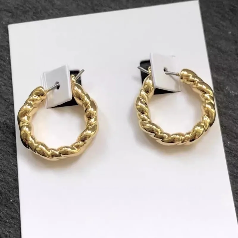 

Classic Earrings 2022 Luxury Three-dimensional Engraved Copper Earrings Korean Earrings