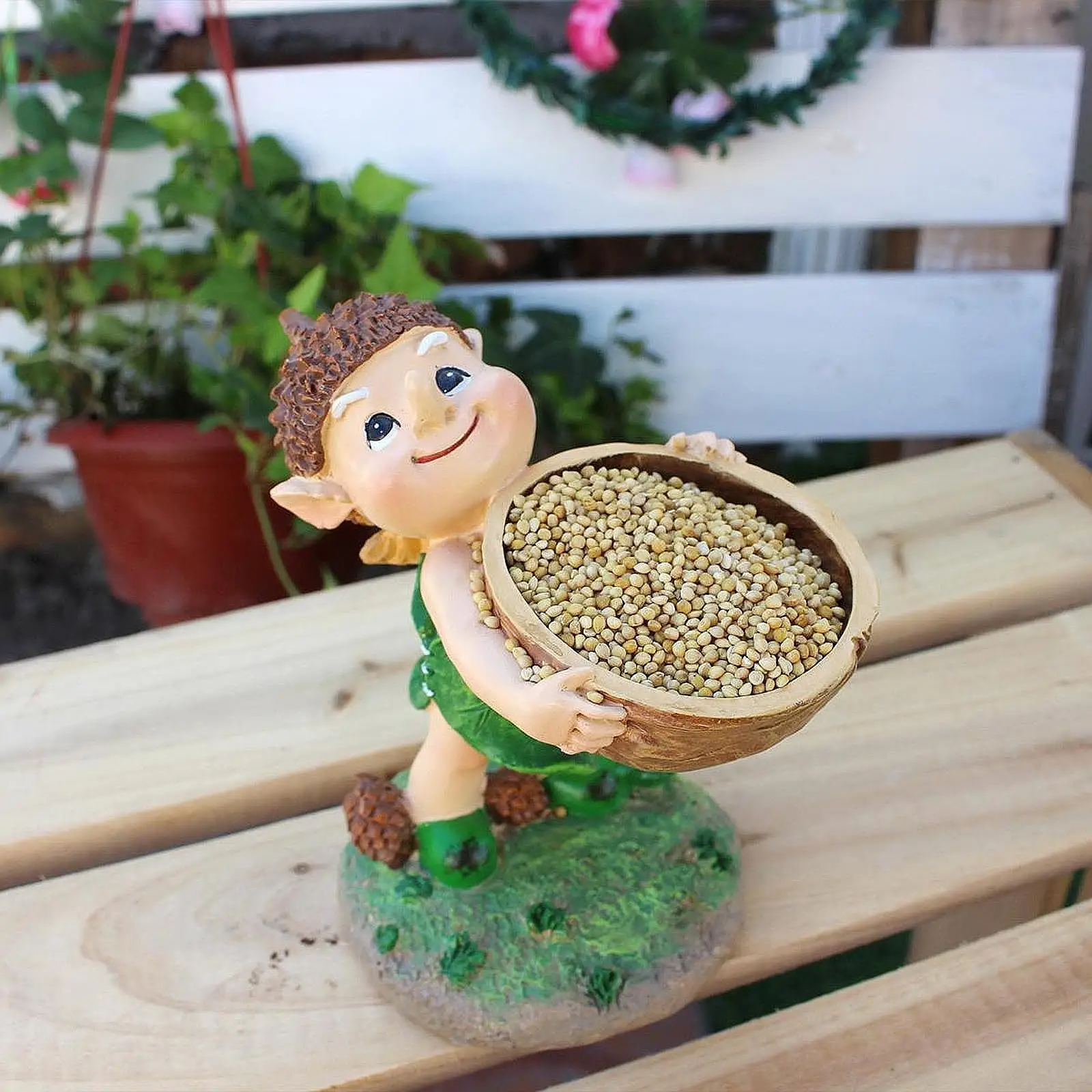 

Elf Garden Statue Bird Feeder Creative Figurine for Balcony Yard Art Outdoor