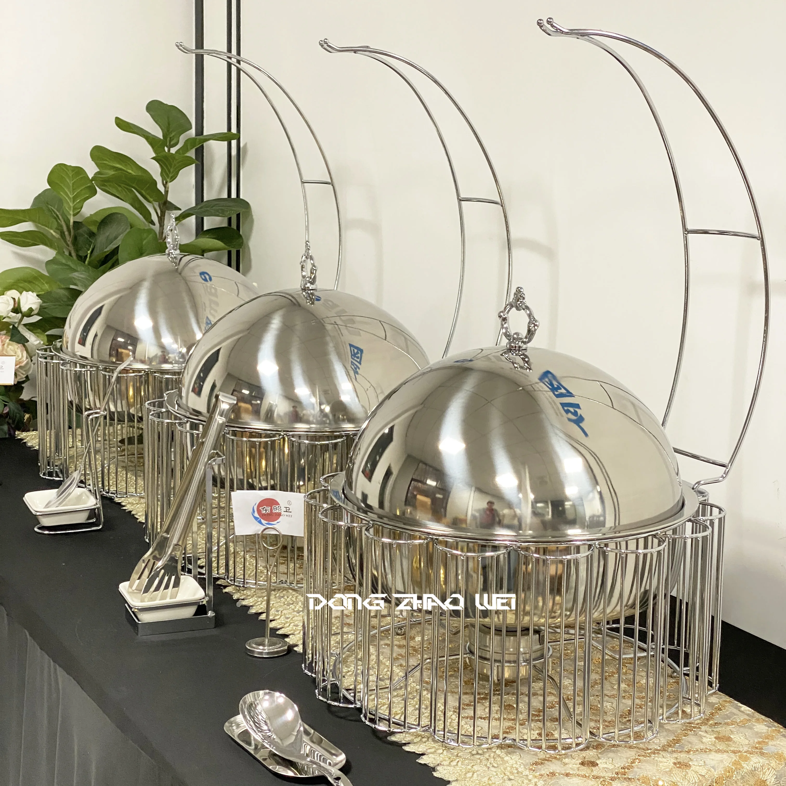 New Design Arabian Modern Party Use Luxury Round Cheffing Dishes for Catering Metal Stainless Steel  Chafing Dish Buffet Set