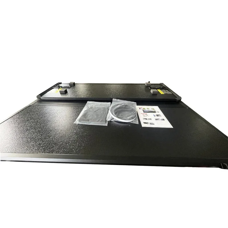 Custom Pick Up Truck Tri Fold Tonneau Cover For 15-20  F150 5.5 Ft Truck Bed Covers With Waterproof & Locking Function