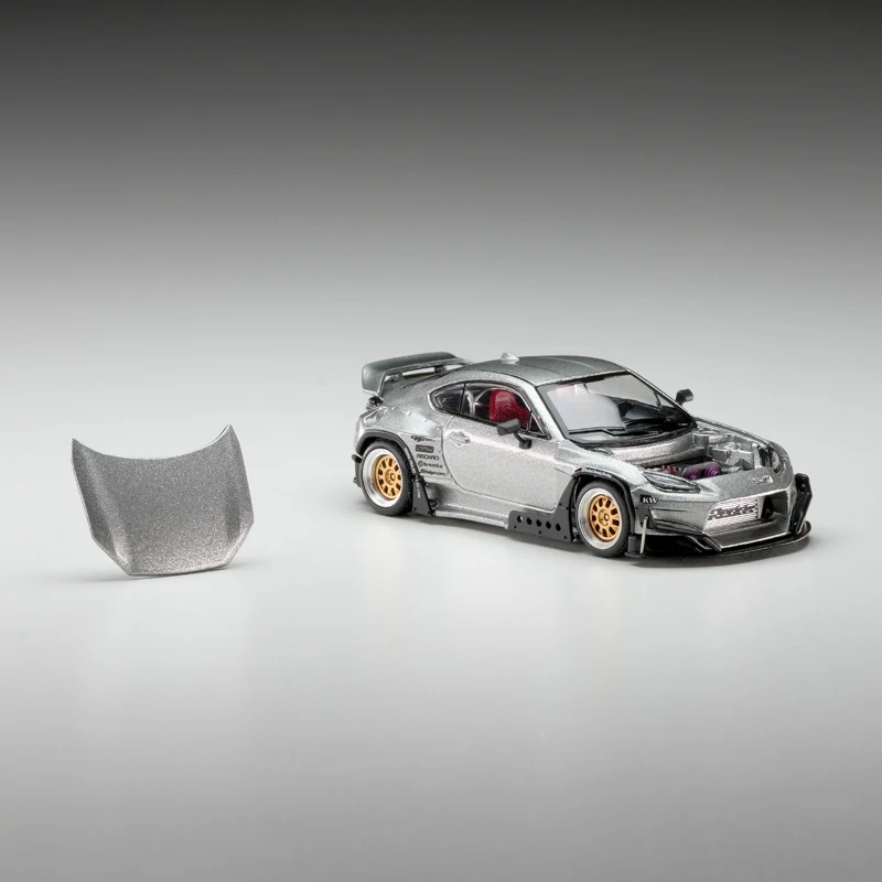 

В наличии 1/64 миниатюрная модель автомобиля из сплава Toyota PANDEM GR 86, игрушка для мальчиков, детский подарок, коллекционное украшение для взрослых.