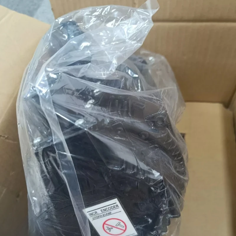 1PCS New SGMG-18B2ABC Servo Motor SGMG18B2ABC  In Stock