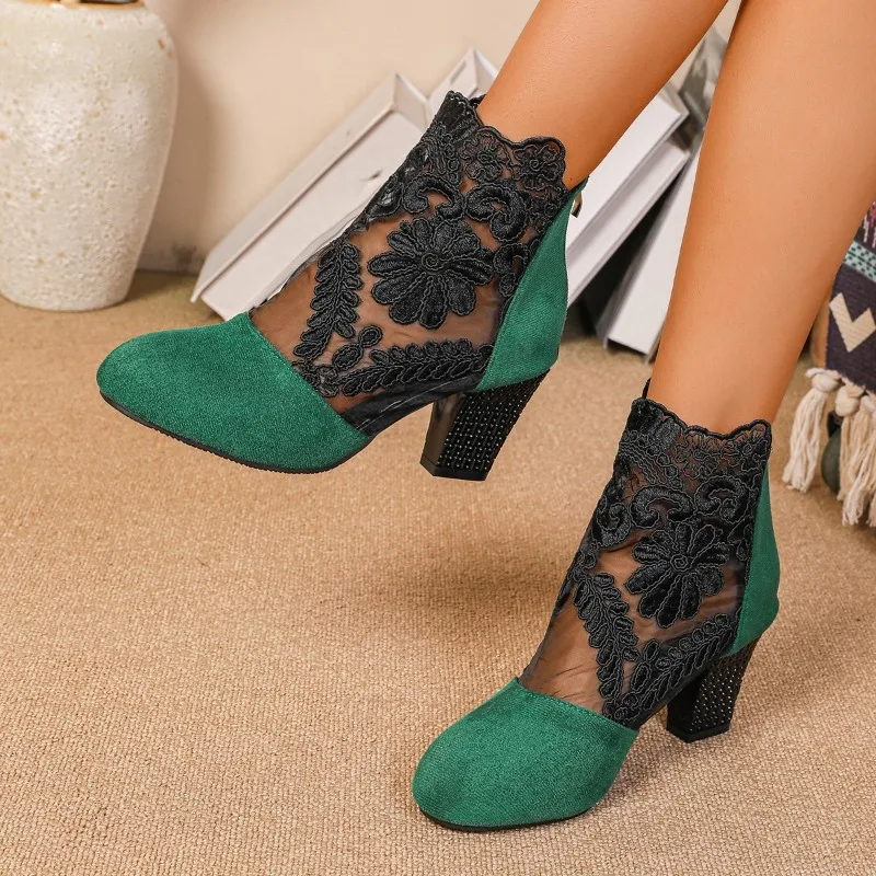 ΠΡ
Π»Π°ΠΆΠ΄Π°ΡΡΠΈΠ΅ Π±ΠΎΡΠΈΠ½ΠΊΠΈ Π½Π° ΠΊΠ°Π±Π»ΡΠΊΠ΅ ΠΈΠ· ΠΊΡΡΠΆΠ΅Π²Π° ΠΈ ΡΠ΅ΡΠΊΠΈ, ΠΆΠ΅Π½ΡΠΊΠΈΠ΅ ΠΌΠΎΠ΄Π½ΡΠ΅ ΡΠΈΠΌΡΠΊΠΈΠ΅ ΡΠ°Π½Π΄Π°Π»ΠΈΠΈ Π±ΠΎΠ»ΡΡΠΈΡ
ΡΠ°Π·ΠΌΠ΅ΡΠΎΠ² Ρ ΠΊΡΡΠ³Π»ΡΠΌ Π½ΠΎΡΠΊΠΎΠΌ ΠΈ ΠΌΠΎΠ»Π½ΠΈΠ΅ΠΉ ΡΠ·Π°Π΄ΠΈ Π½Π° Π±Π»ΠΎΡΠ½ΠΎΠΌ ΠΊΠ°Π±Π»ΡΠΊΠ΅ ΠΡ
Π»Π°ΠΆΠ΄Π°ΡΡΠΈΠ΅ Π±ΠΎΡΠΈΠ½ΠΊΠΈ Π½Π° ΠΊΠ°Π±Π»ΡΠΊΠ΅ ΠΈΠ· ΠΊΡΡΠΆΠ΅Π²Π° ΠΈ ΡΠ΅ΡΠΊΠΈ, ΠΆΠ΅Π½ΡΠΊΠΈΠ΅ ΠΌΠΎΠ΄Π½ΡΠ΅ ΡΠΈΠΌΡΠΊΠΈΠ΅ ΡΠ°Π½Π΄Π°Π»ΠΈΠΈ Π±ΠΎΠ»ΡΡΠΈΡ
ΡΠ°Π·ΠΌΠ΅ΡΠΎΠ² Ρ ΠΊΡΡΠ³Π»ΡΠΌ Π½ΠΎΡΠΊΠΎΠΌ ΠΈ ΠΌΠΎΠ»Π½ΠΈΠ΅ΠΉ ΡΠ·Π°Π΄ΠΈ Π½Π° Π±Π»ΠΎΡΠ½ΠΎΠΌ ΠΊΠ°Π±Π»ΡΠΊΠ΅