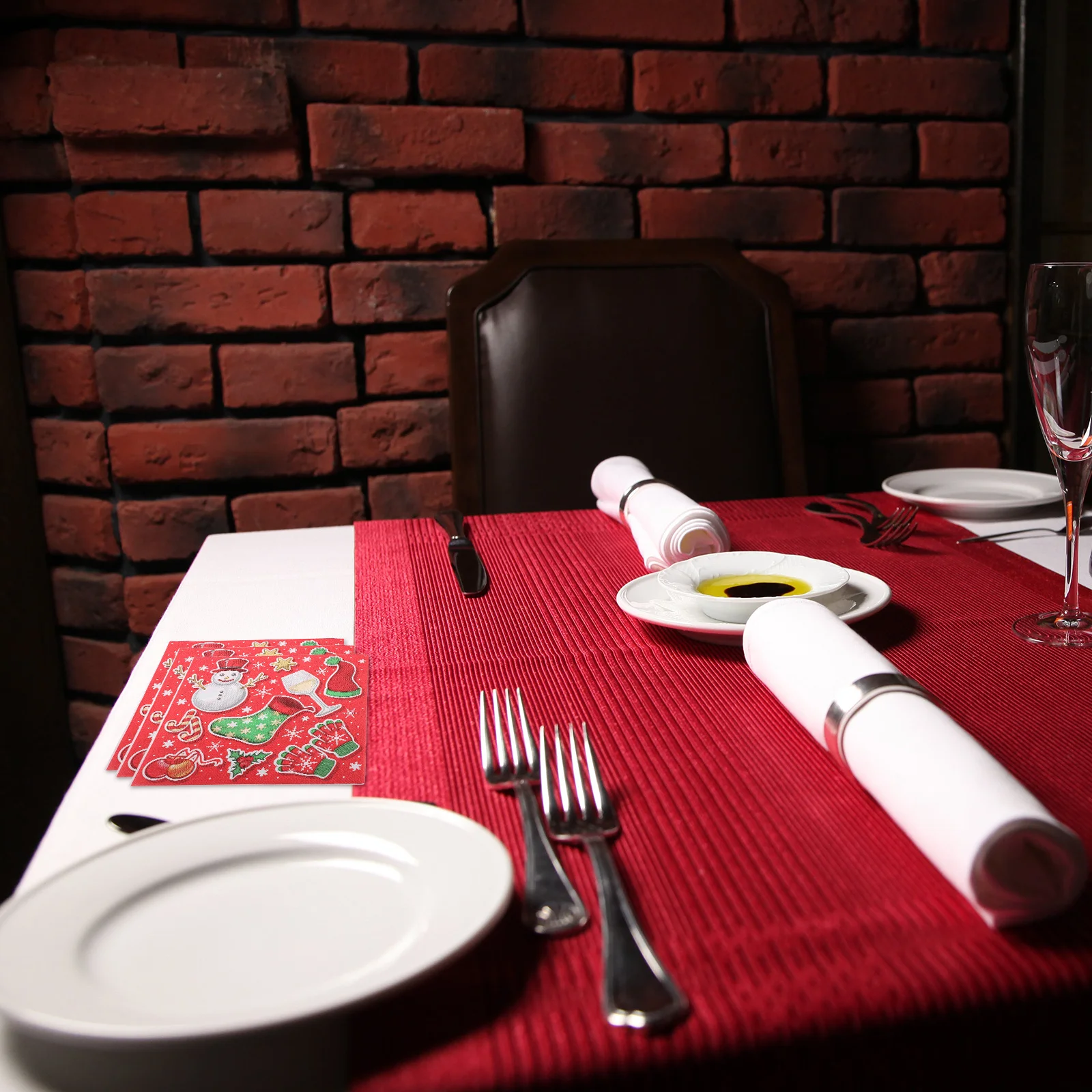 

Merry Christmas Napkins 18-Count Decorative Printed Paper Towels for Holiday Gathering Table Decoration Festive Xmas Party Use