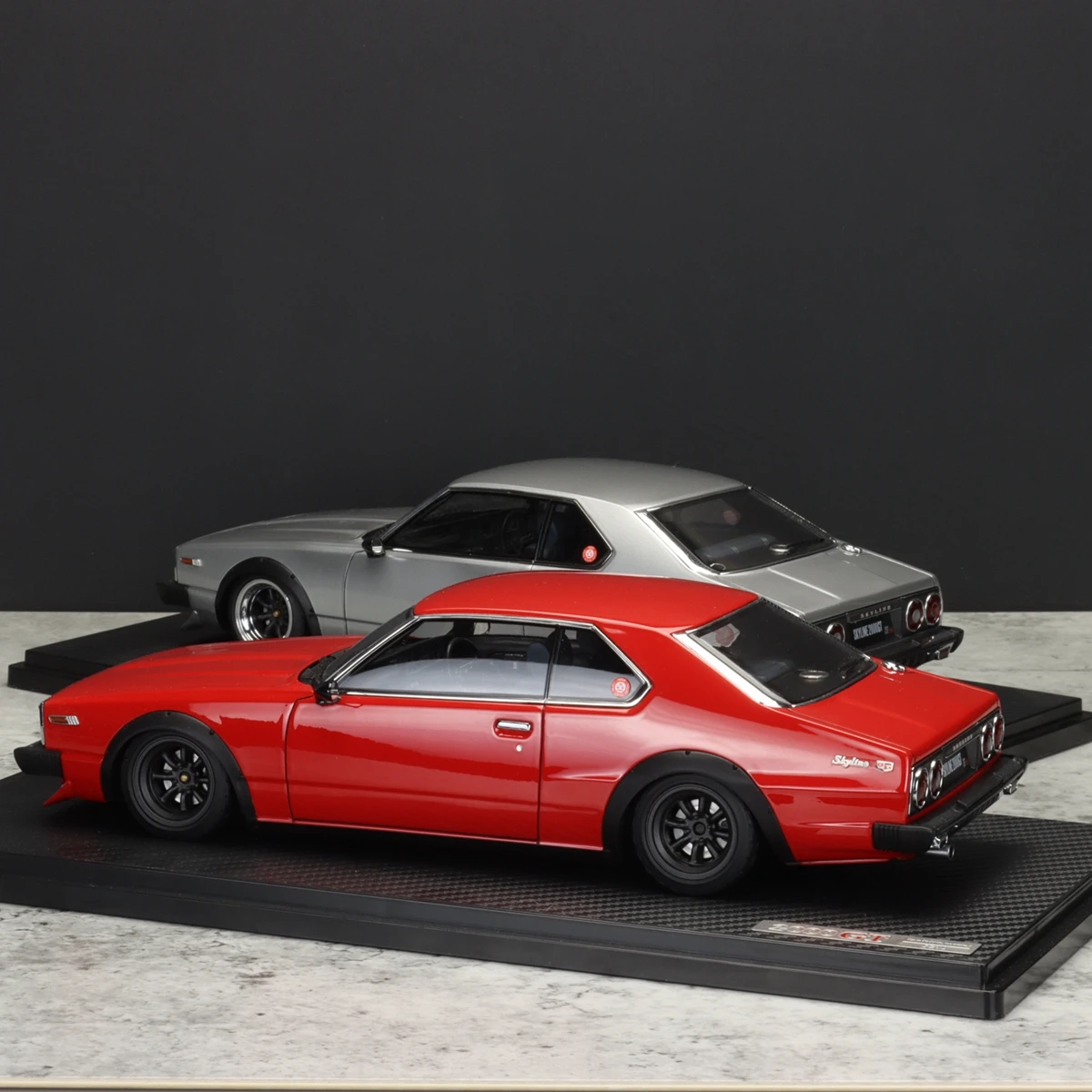 IG 1:18 Skyline 2000 GTES C210 Silver Red JDM Simulation Limited Edition Resin Metal Static Car Model Toy Gift