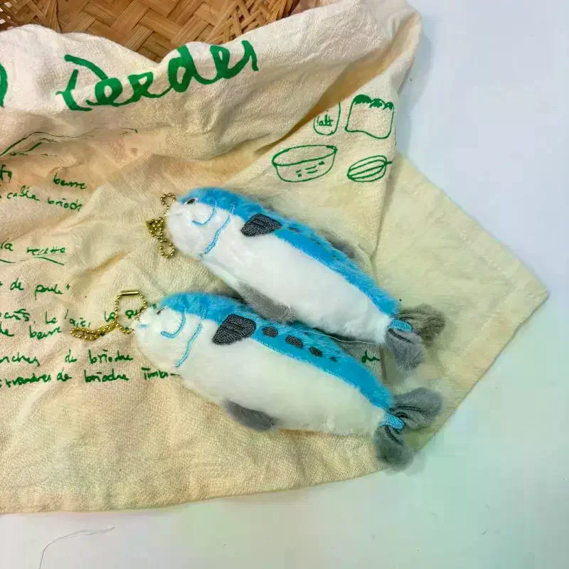 Uroczy, kreskówkowy breloczek z pluszową makrelą, zawieszka, ozdoba, wypchana rybka, brelok do kluczy, dekoracja do plecaka, prezent dla dziecka.