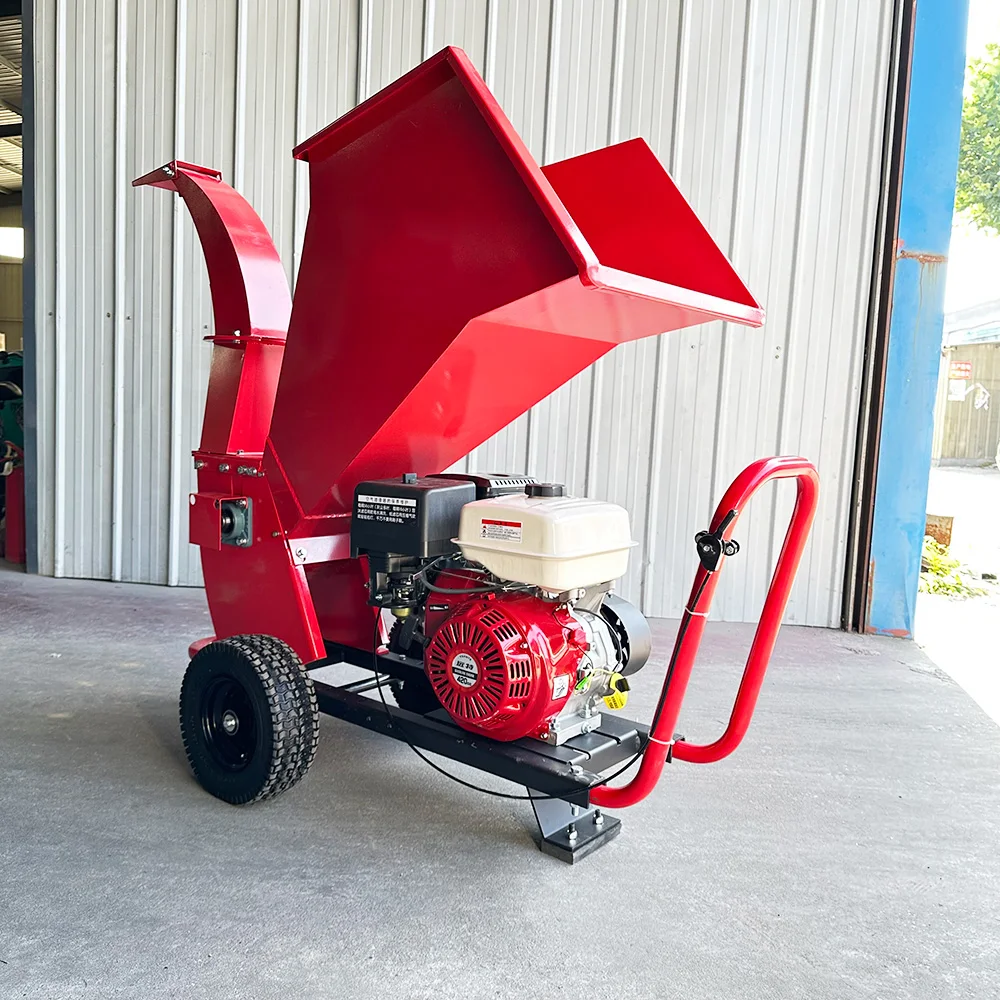 2025 Pneumatic Branch Power Output Shaft Wood Chipper Small Portable Branch and Leaf Chipper