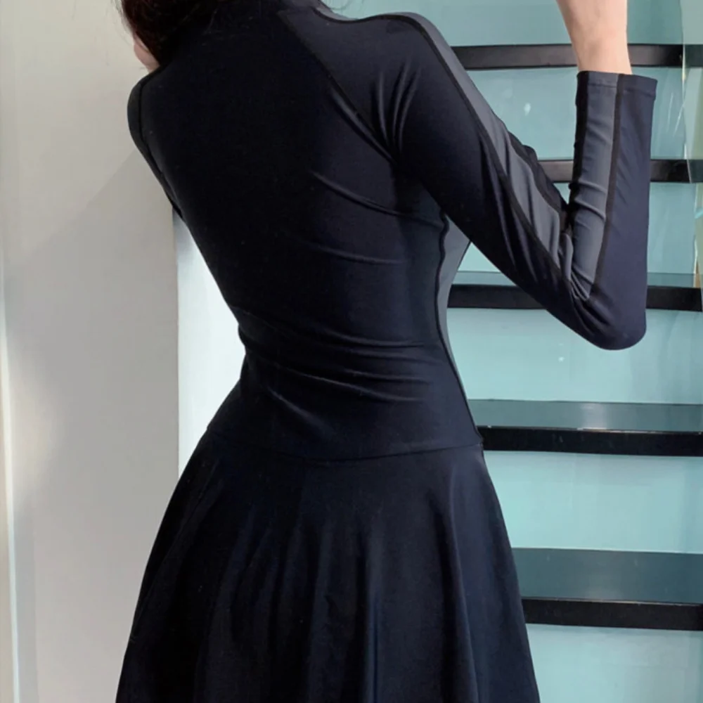 

Letter Long Sleeve Zipper Skirt Swimsuit Color Blocking Beachwear Hot Spring Swimwear Sporty Style with Padded