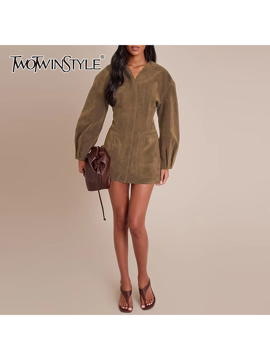 

TWOTWINSTYLE коричневая французская куртка в стиле ретро с карманами для женщин, лоскутные куртки на пуговицах с v-образным вырезом и длинными рукавами, женская мода, новинка