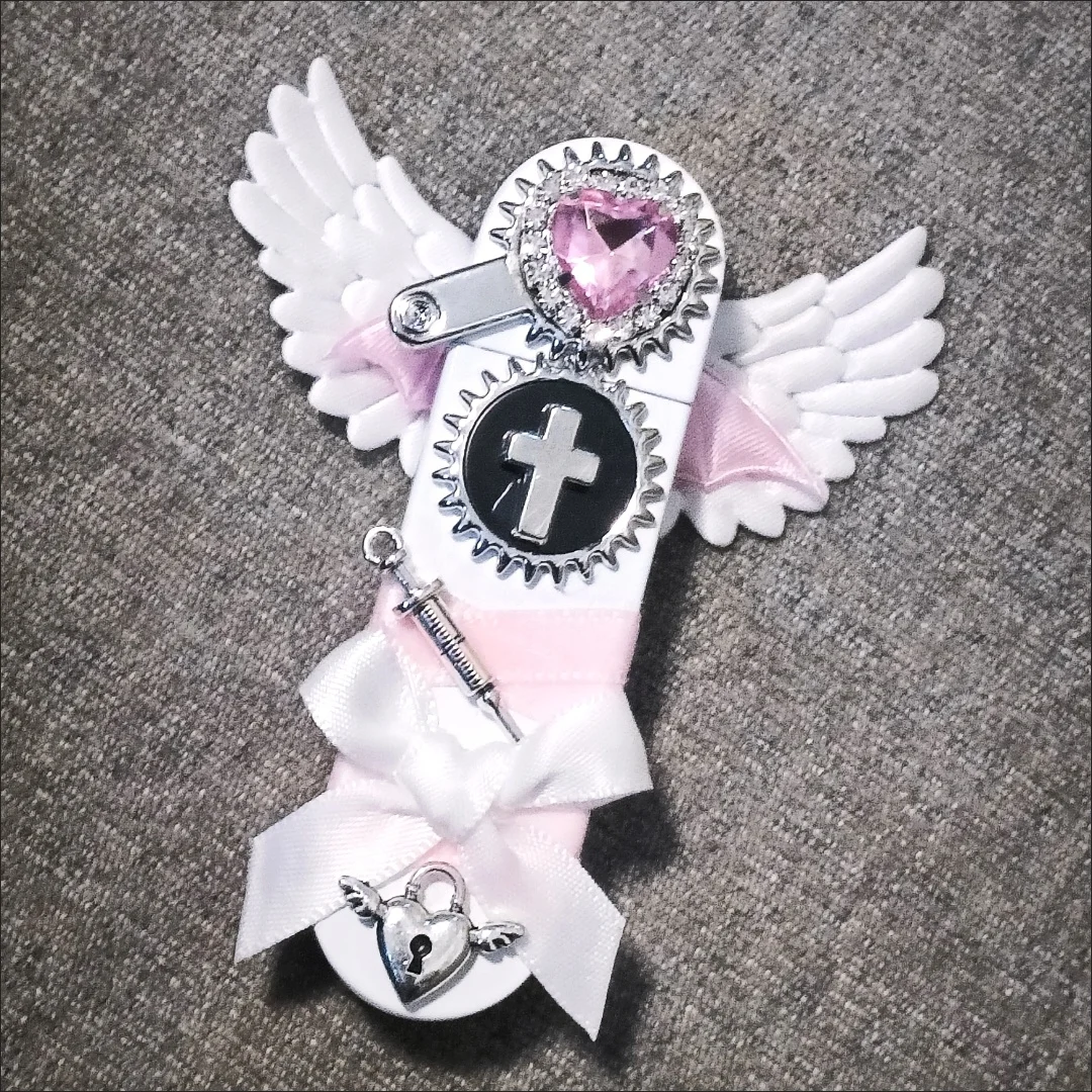 

Jirai Kei Gear Lighter Pink Medical Girl Heart Japanese Angel Birthday Gift Windproof Fire Machine Subculture
