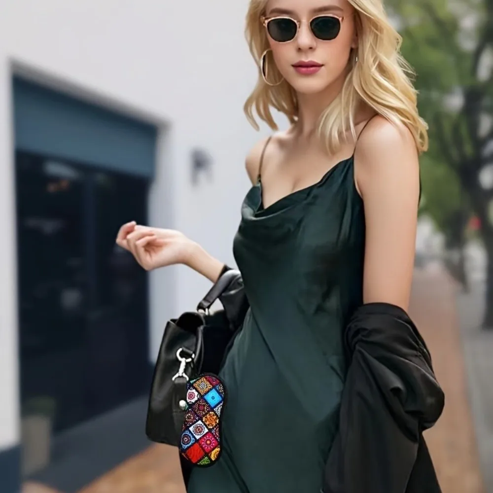 

Hanging Eyeglass Case Soft Water-resistant Reading Glass Pouch Cute Print Portable Sunglasses Storage Bag Eyewear Accessories