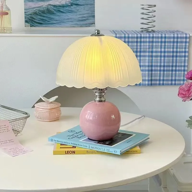 Advanced Sense Light Luxury Desk Lamp Bedroom Bedside Table Ambient Light Wedding Creative Warm Energy Saving Led Night Light