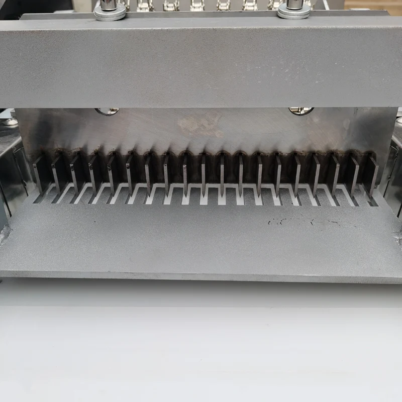 Stainless steel blocks sections diced poultry meat ribs meat cube beef cutter machine