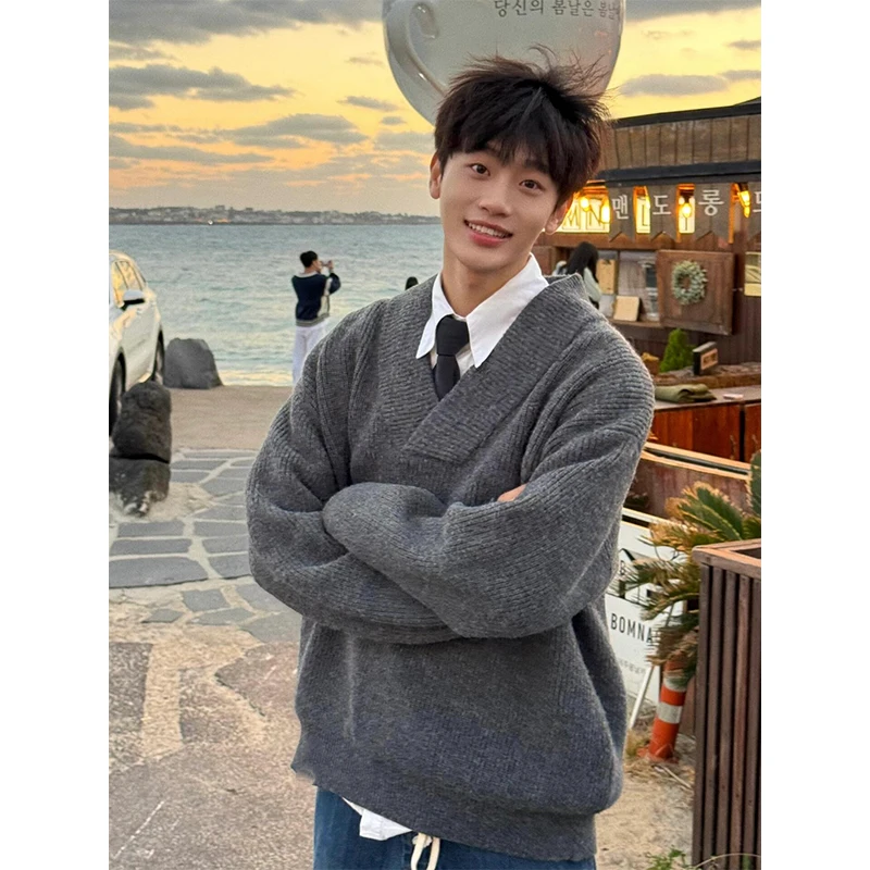 

Серый вязаный свитер с V-образным вырезом для мужчин, зимний повседневный стиль, свободный крой, с длинным рукавом, молодежный тренд