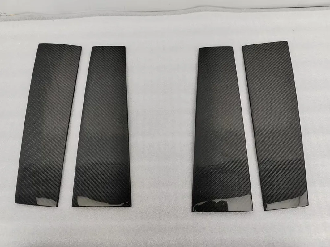17carbon M Style Carbon Fiber B-Pillar Kits for Defender 110 (2015-2016) with Glue Tape Installation