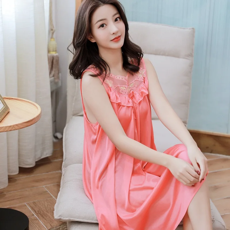 

Women Sexy Silk Nightgown Embroidery Lace Bath Gown Nightdress Summer Sleepwear Wedding Night Dress Nighti Robe Plus Size XXXL