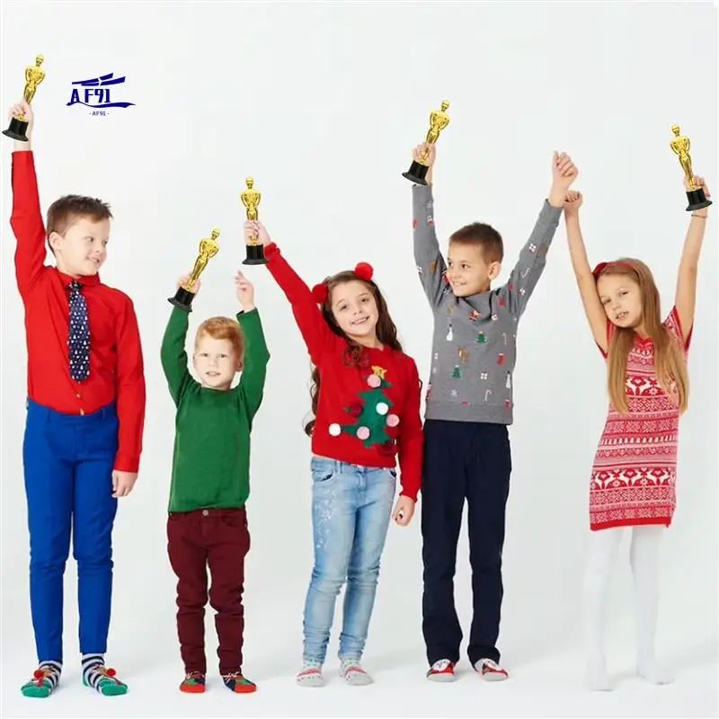 

AF91-12 упаковок пластиковых золотых трофей для украшения вечеринок, сувениров для вечеринок, вечеринок в кино, школьных наградах, золото + черный