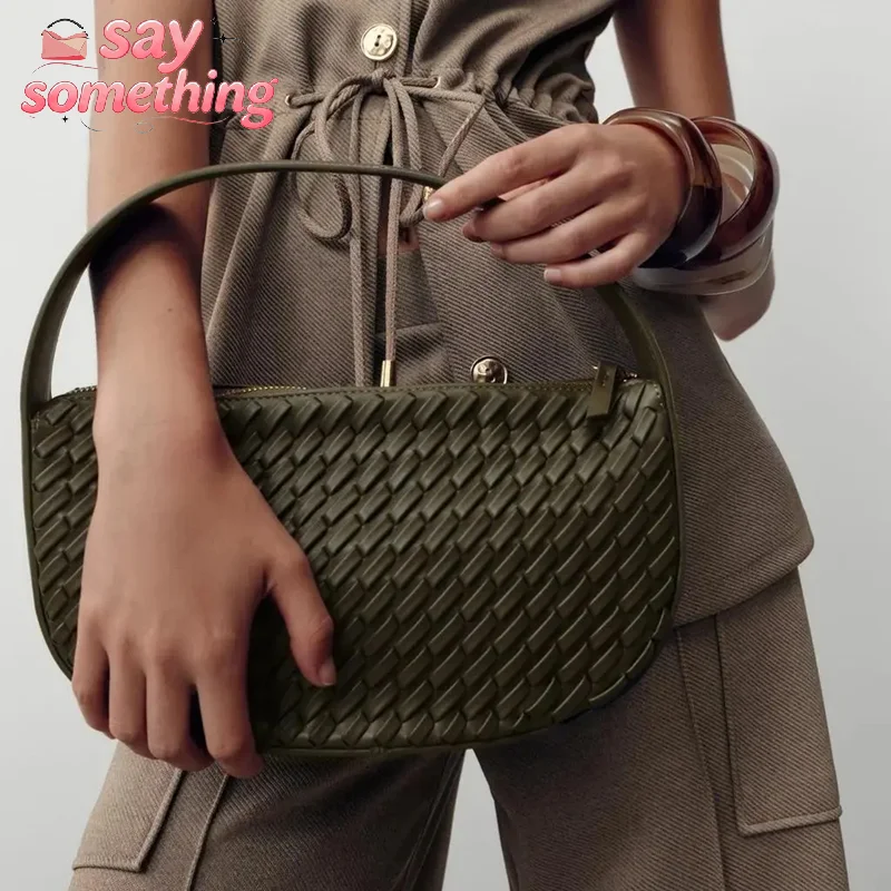 

Fashionable Women's Tote Bag weave Moon Shape Underarm Casual Shoulder Crossbody Bag Soft Polyester Lining Vintage Style