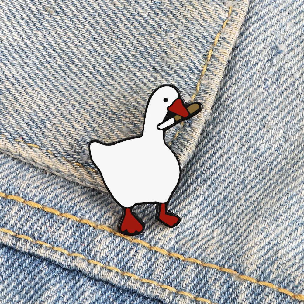 Brooches Enamel Pins Cartoon Fat Duck with Knife Badges Backpack Hat Shirt Lapel Pin Jewelry Gifts for Friends Funny White Goose