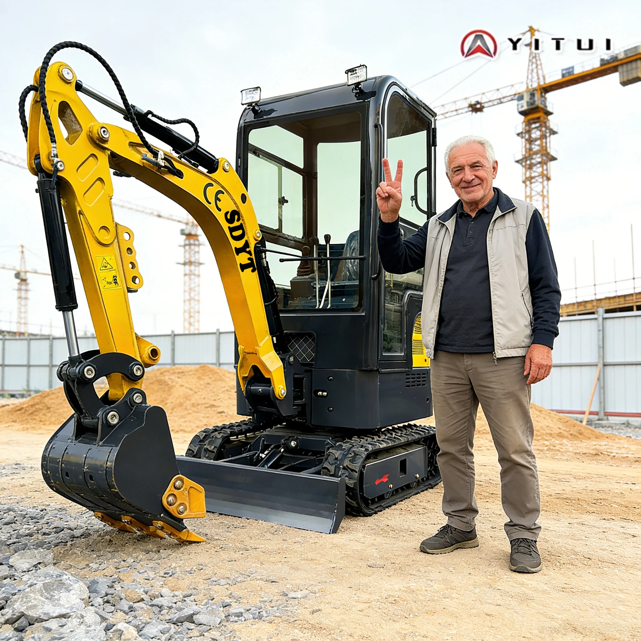 

Сильная несущая способность 1,5 тонны Операторы небольшого пространства Домашний гусеничный мини-экскаватор Евро 5, стандартный большой рычаг, боковые качели по индивидуальному заказу