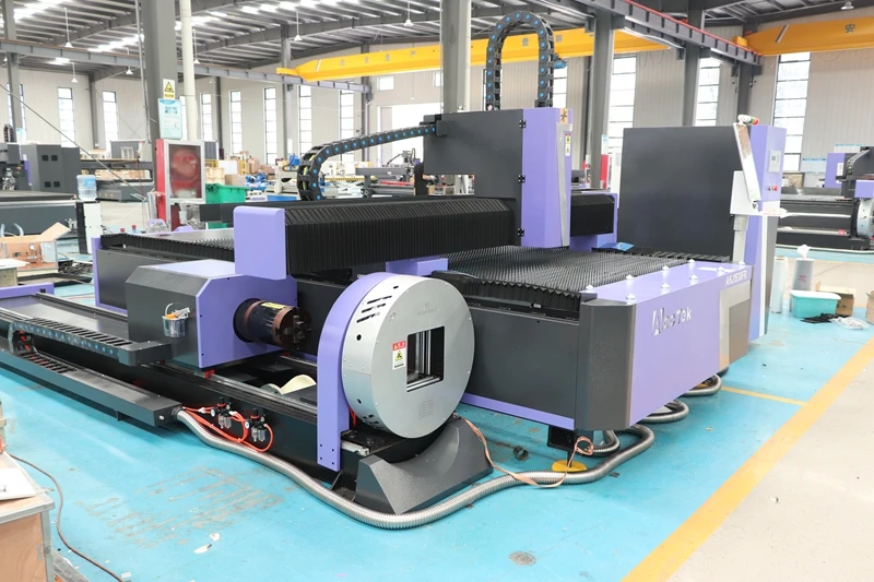 AKJ1325F AK1530F Max/Raycus/Ipg Fiber Metal Laser Cutting Machine with Rotary Axis for Plate Tube Sheet Pipe Cutter