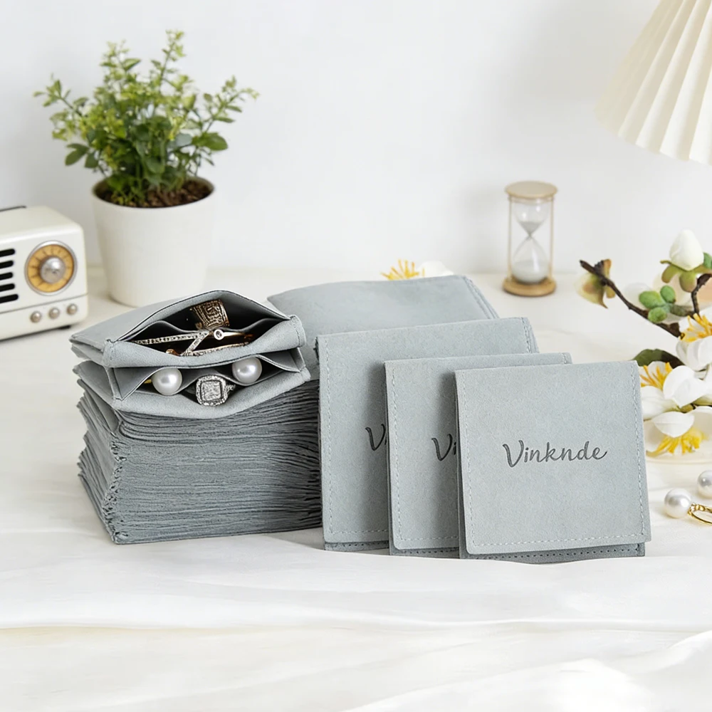 

50pcs 8x8cm Microfibre Jewelry Bags With Divider Cosmetic Earrings Lipsticks Earrings Organiser Bags Custom Logo Wedding Gift