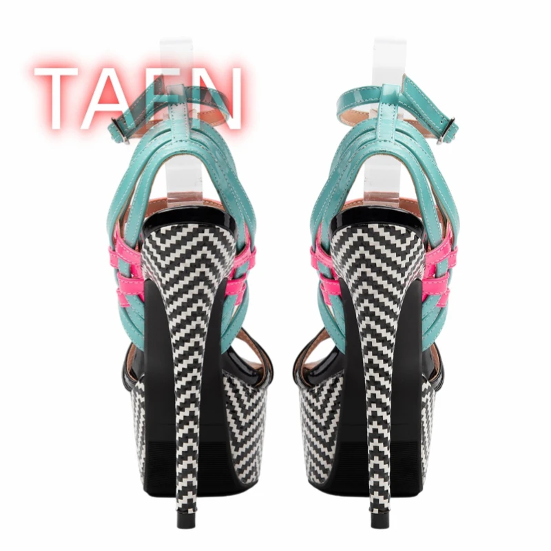 Sandales à plateforme, talons - Sandal Strappy Heeled avis et prix