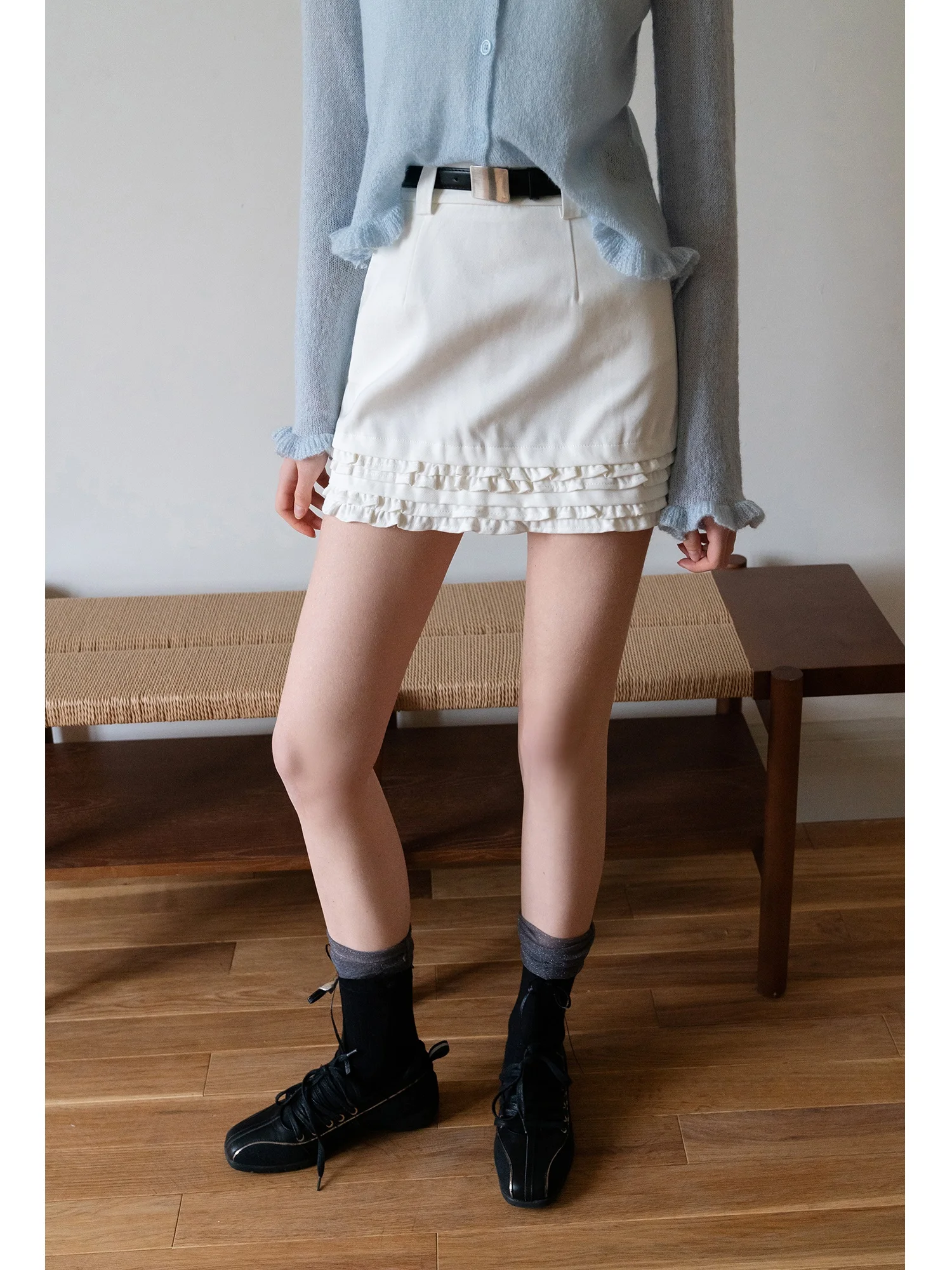 

Eggka High Waist Short Skirt with Belt Women's Simple Elegant Semi-Body Skirt Multi-Layer Lace Design Casual Polyester Fiber