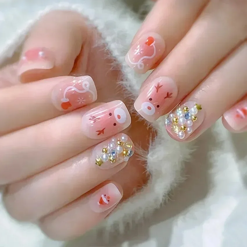 

New Christmas Cute Press on Nail Sticker Cartoon Wearable Nail Art Elk Christmas Tree Fake Nail Manicure 24pcs Free Glue