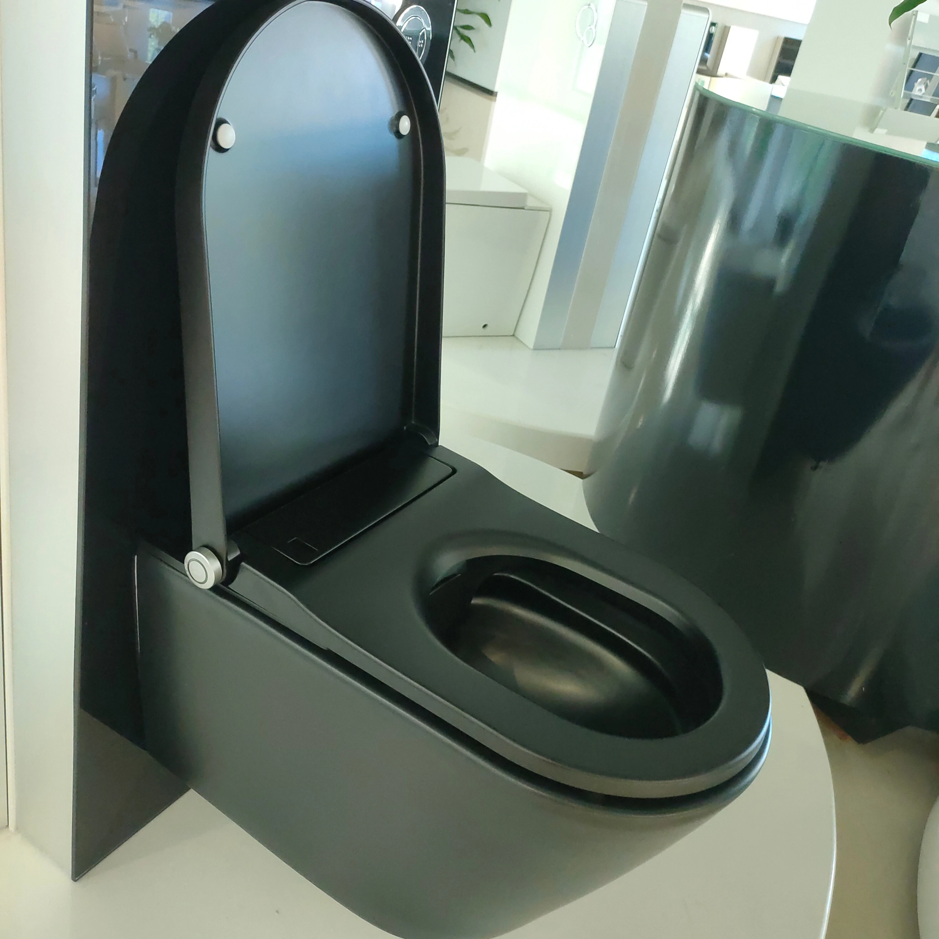 

Matt Black Wall Hung Modern Smart Toilet One Piece Integrated Intelligent Toilet Seat