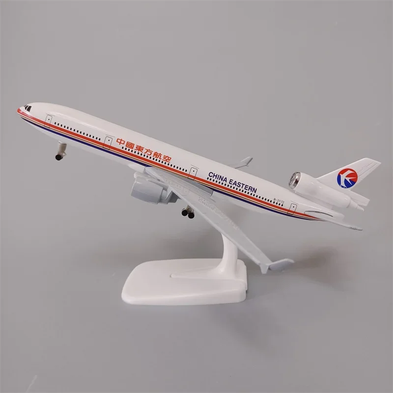 20cm UPS ze stopu metalu KLM Malezja Fedex Express Airlines MD MD-11 Odlewany model samolotu Samolot W Koła Podwozie