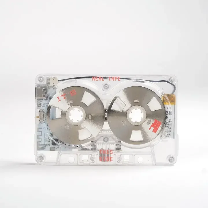 Tape Reader Bluetooth Speaker 2-in-1 Retro Table with Nostalgic Card Plug-in Feelings