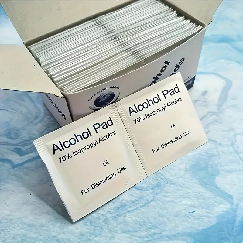 100 pièces de coton-tige désinfectant à l'alcool 75%, utilisées pour nettoyer les écrans et les lentilles de téléphones portables, désinfection du canal auditif al