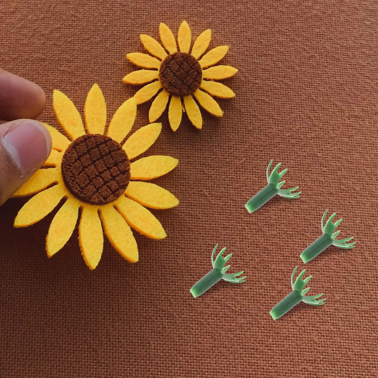 40 Piezas de Calizas de Flores Verdes, Sepales de Rosa Artificiales para Arreglos Florales de Boda, Manualidades, Suministros para Hacer Ramos, Base Estable