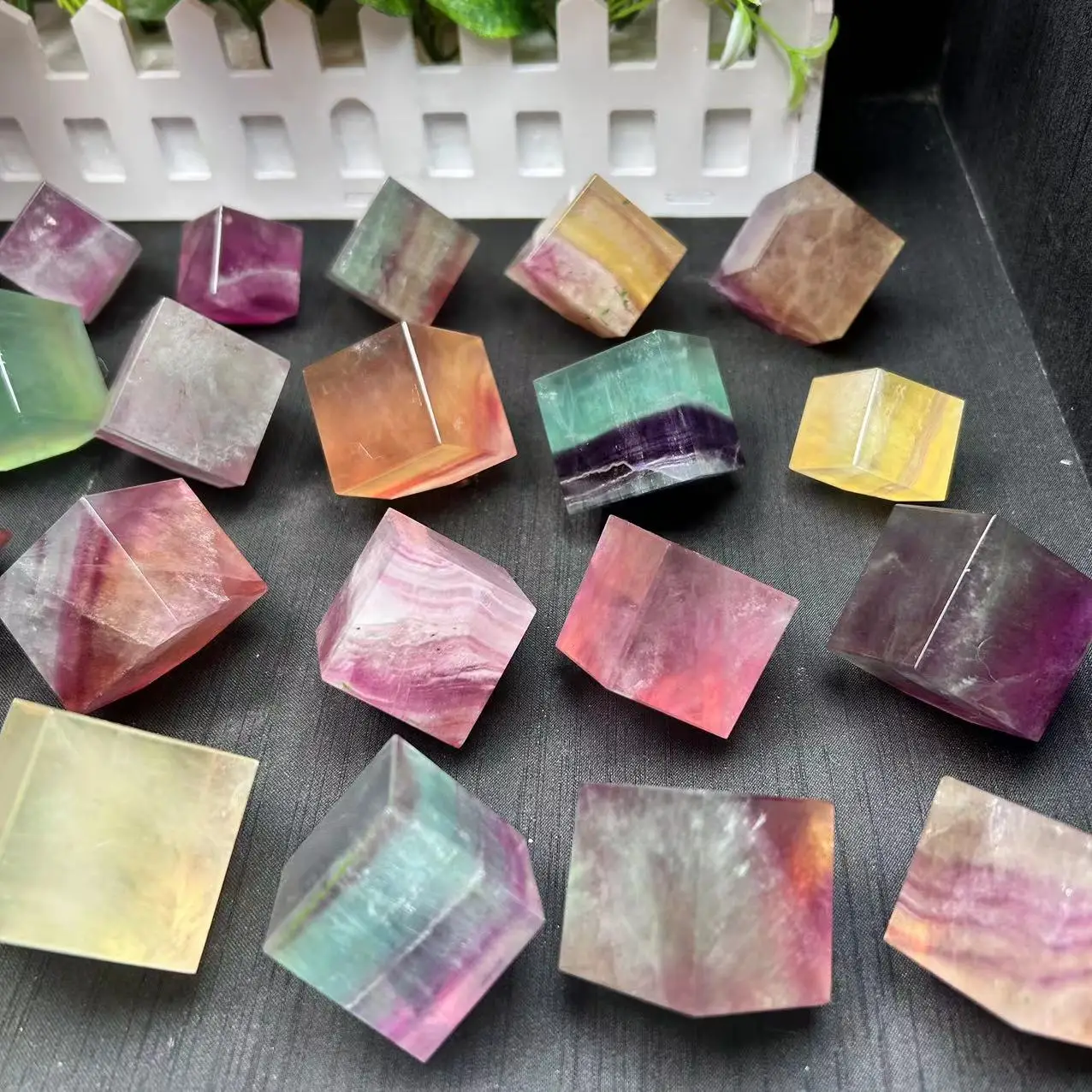 Natural Candy Fluorite Crystal Cube For Fengshui Home Office Decoration Gift