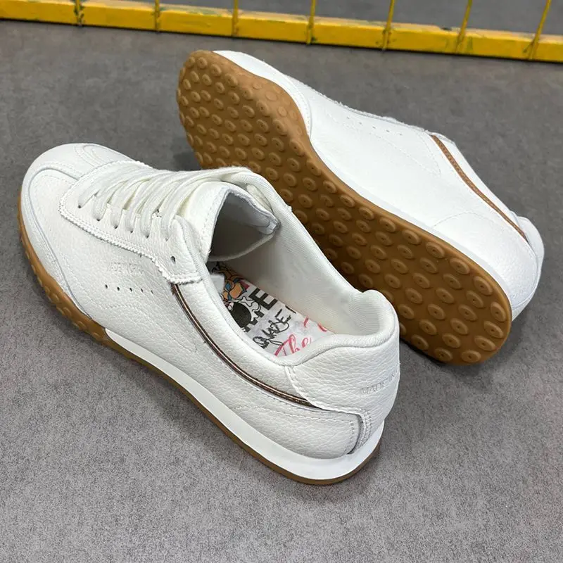 

Новые мужские модные спортивные кроссовки Весна 2026: легкие, дышащие, повседневные, трендовые, ретро-белые