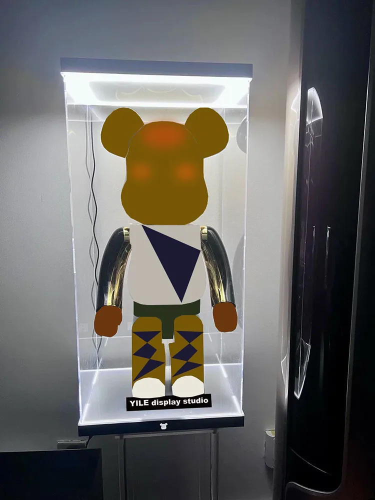 صندوق عرض أكريليك LED لشخصية Bearbrick 1000% مع ضوء علوي وسفلي (سمك 5 مم)